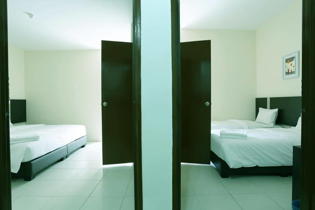 Nd Hotel Malacca Exterior photo